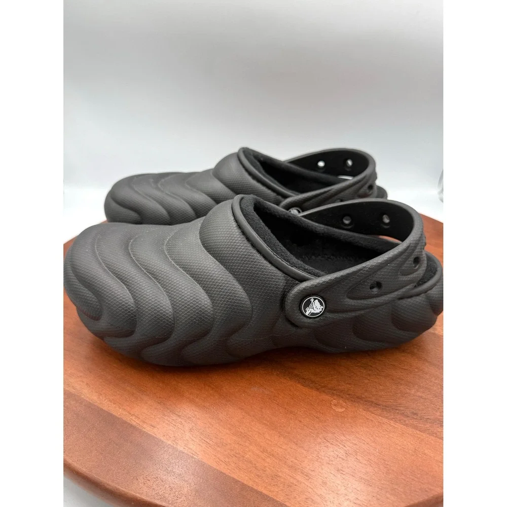 Crocs Classic Lined Overpuff Clog Black Fleece Lined‎ Slip On M7/W9 Cozy Comfort